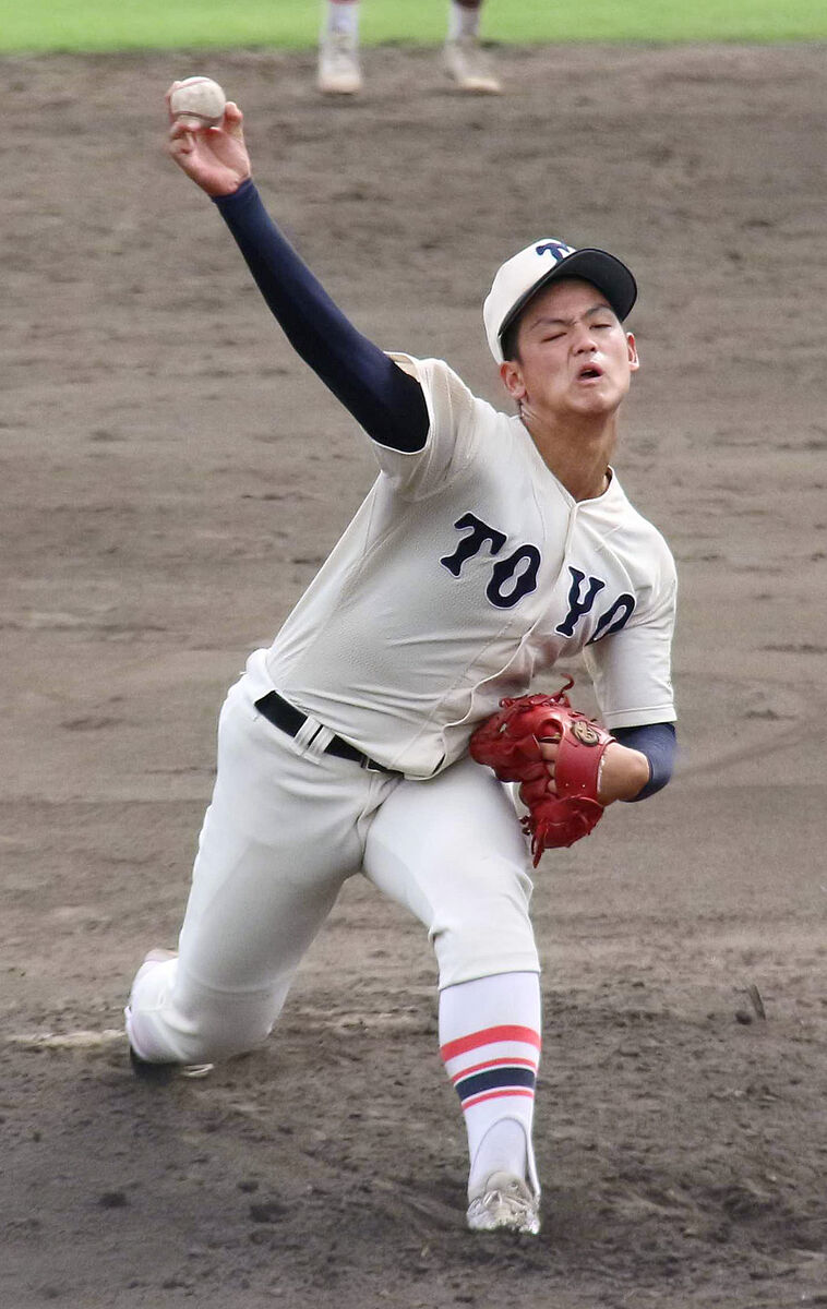 【高校野球】東洋大姫路、１７年ぶりの決勝進出！阪下漣の１２Ｋ４失点完投に岡田龍生監督「今日は阪下君のおかげ」