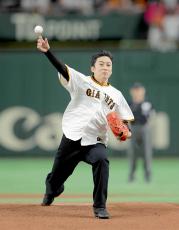 松本幸四郎「巨人の新時代、黄金時代の幕開けを感じます」　５月には背番号５４６で始球式