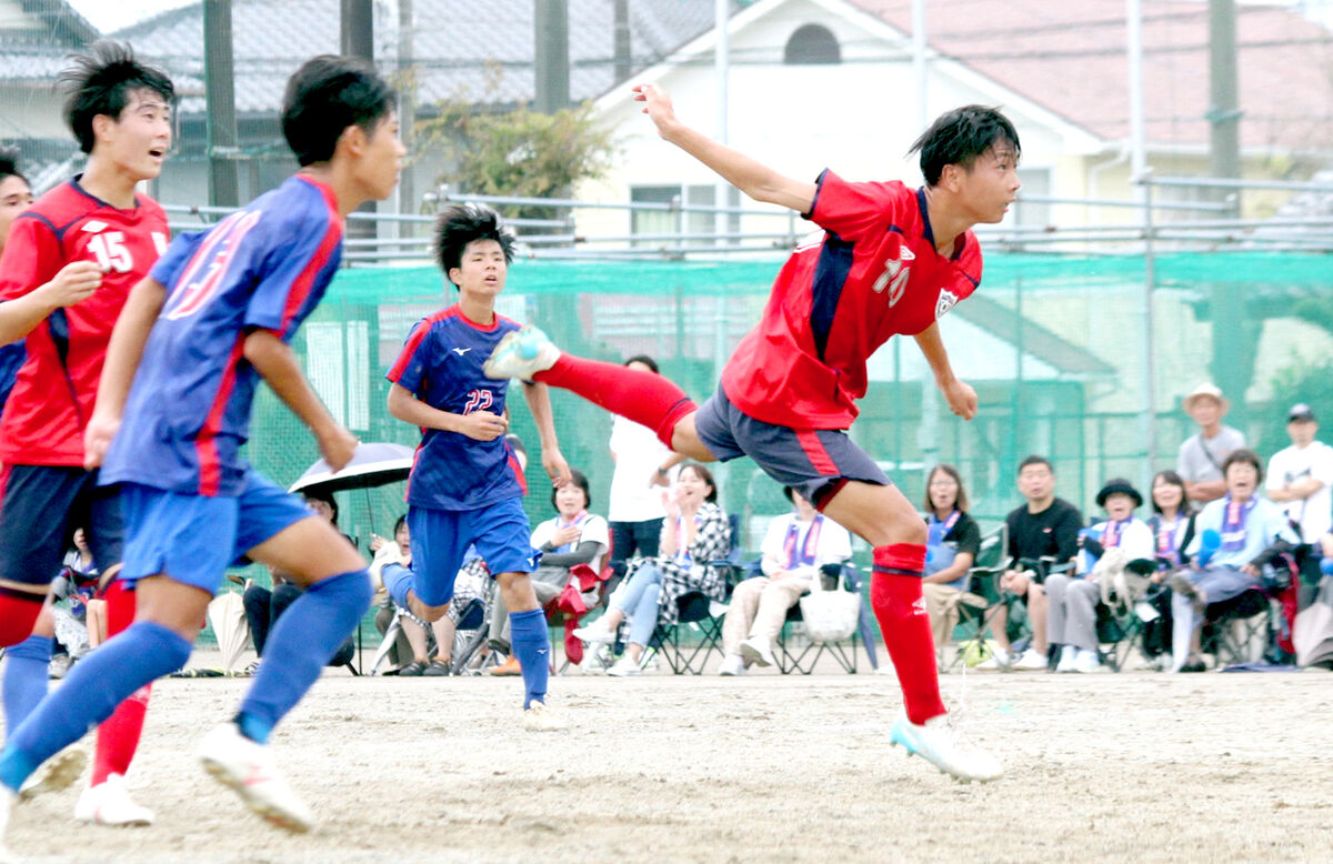 【高校サッカー】浜松城北工が５発快勝！浜松南との実力校対決を制し初戦突破