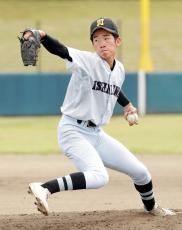 【高校野球】終盤に猛攻、学法石川が８回コールド勝ちで５年連続の東北大会出場