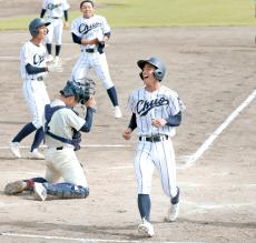 【高校野球】山形中央が２年ぶり１３度目の東北大会出場決定　延長１１回に押し出し四球で決着