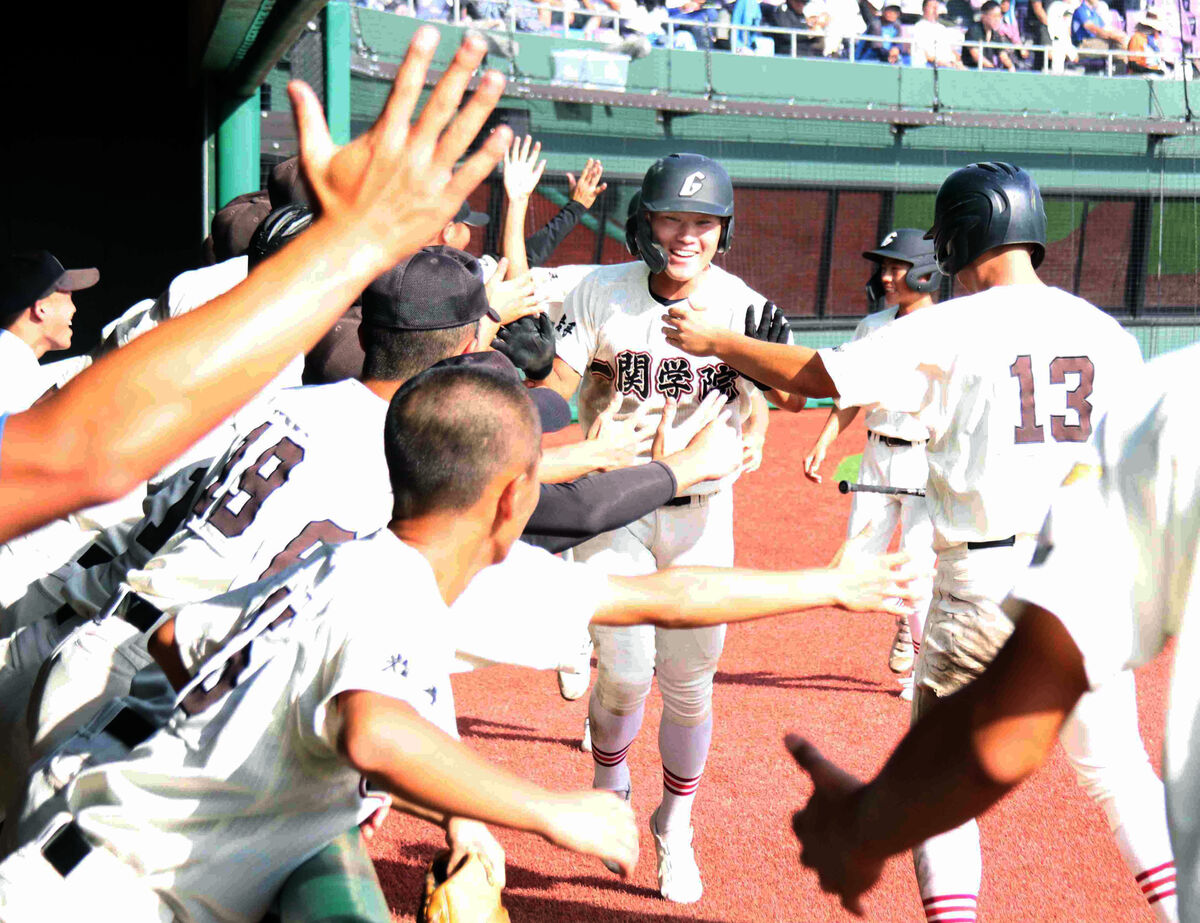 【高校野球】一関学院が２年連続８度目の優勝…花巻東に６―４　秋季岩手県大会決勝