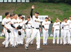 【巨人】桑田２軍監督「選手たちは確実に成長」「近い将来、１軍で活躍」イースタン・リーグ２位で全日程終了