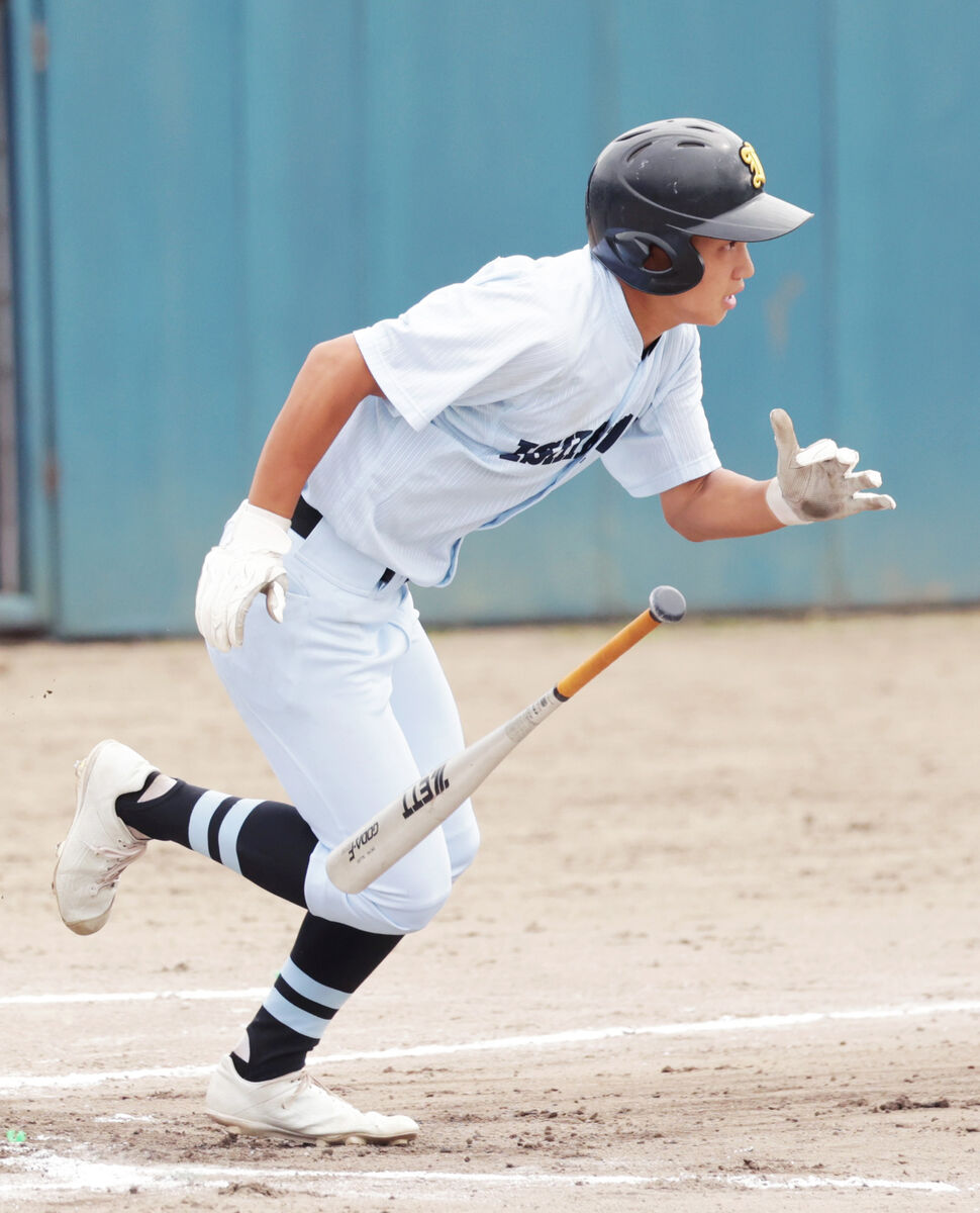 【高校野球】学法石川が５年連続東北大会出場…福島３位決定戦で前主将の弟、小宅海叶が５打数４安打１打点