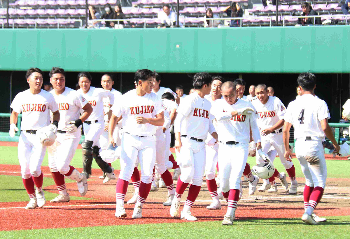 【高校野球】久慈が２年連続２度目の東北大会出場…３位決定戦で専大北上を延長１１回タイブレークで制す