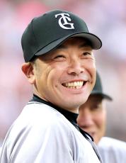 巨人・阿部監督ＣＳ秘密兵器発掘へ　７日開幕フェニックスリーグ視察