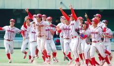 【大学野球】奈良学園大が延長１０回サヨナラ勝ちで８季ぶり優勝　殊勲の松林克真「初球から振りにいくと決めていた」