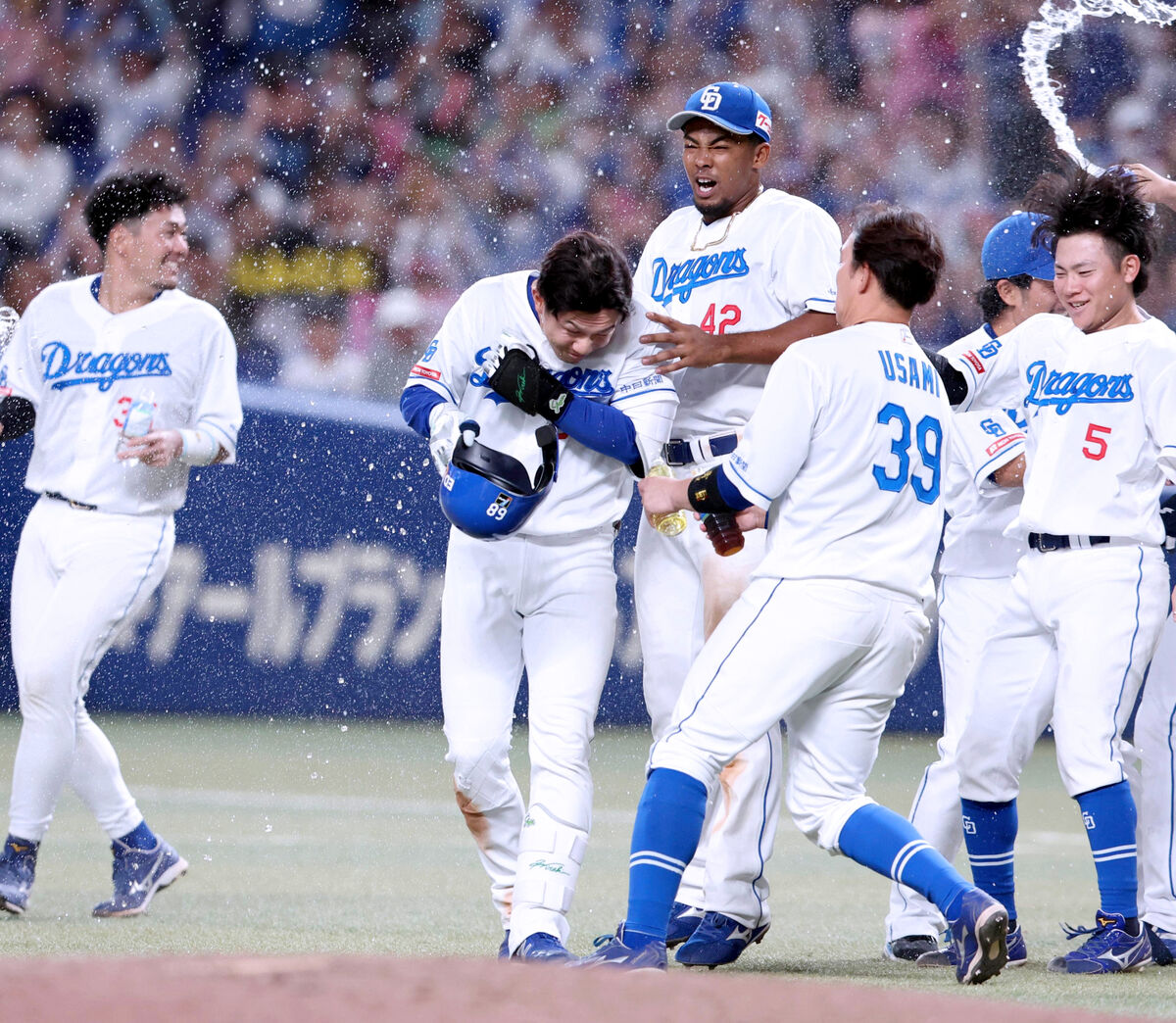 【中日】福永がサヨナラ打！　負ければ確定の最下位を回避