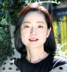 「高校教師」から３１年…美人女優の４９歳近影が「すてき」「シルバーヘアもエレガント」と反響