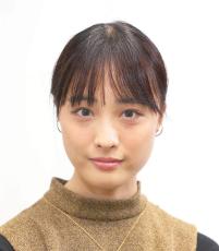 大友花恋、２５歳の誕生日に短髪の幼少期ショット公開！「男の子みたい、可愛い」「どちらがお人形かと」と反響