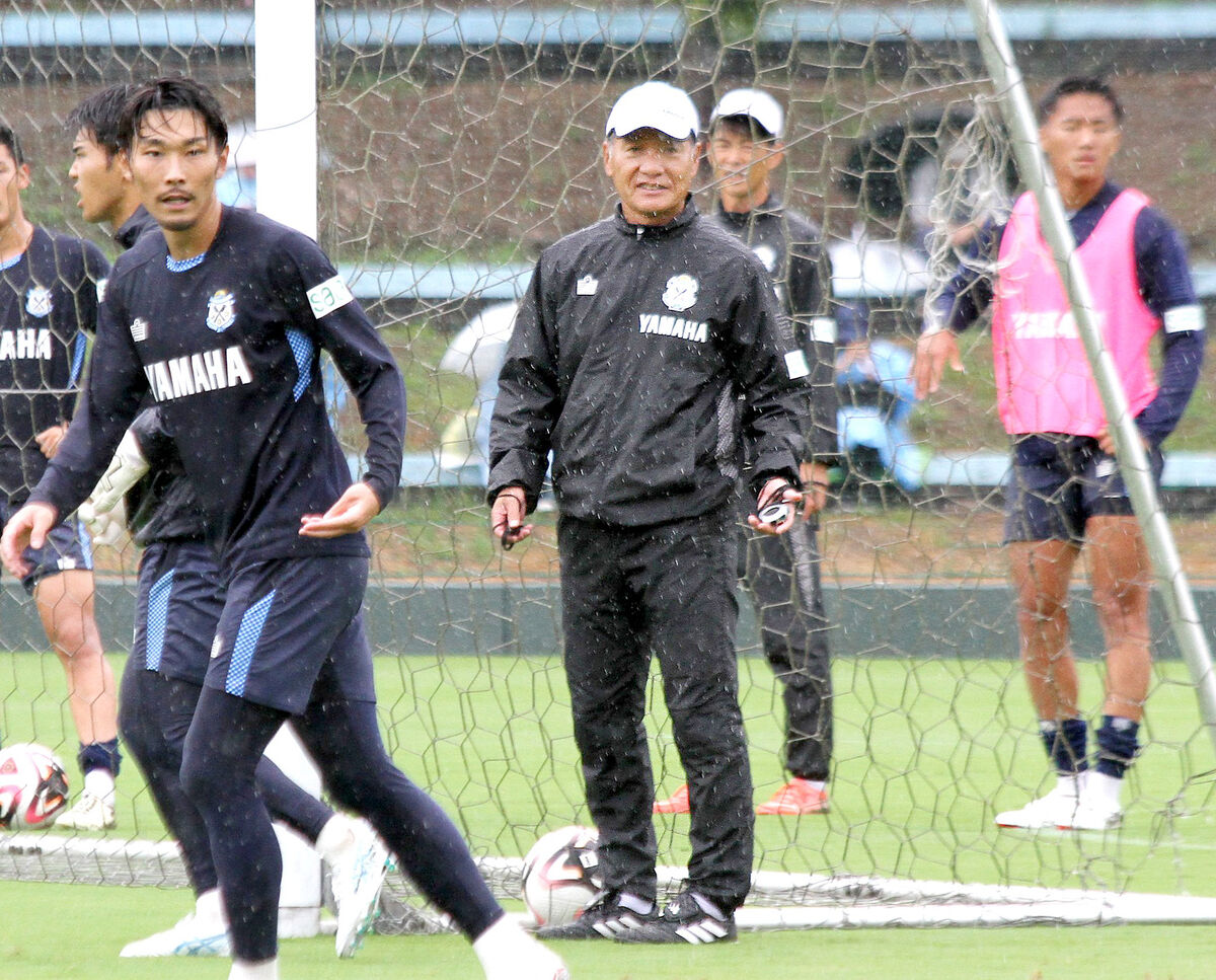 Ｊ１ジュビロ磐田　降格危機も残り６試合に向け横内監督「結果で応えたい」