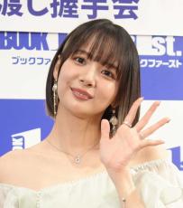 役満ボディー・岡田紗佳、圧倒的美スタイル披露の写真集蔵出しショットに「美しすぎる」「最高っす」など絶賛の声