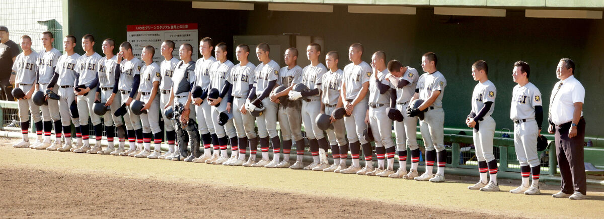 【高校野球】準々決勝敗退で来春センバツ絶望的　仙台育英・須江航監督「選手たちは持っているものを全部出してくれた」