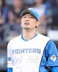 【日本ハム】池田隆英が登録抹消「ちょっとかかりそう。全力で行ける状態ではない」建山コーチが説明