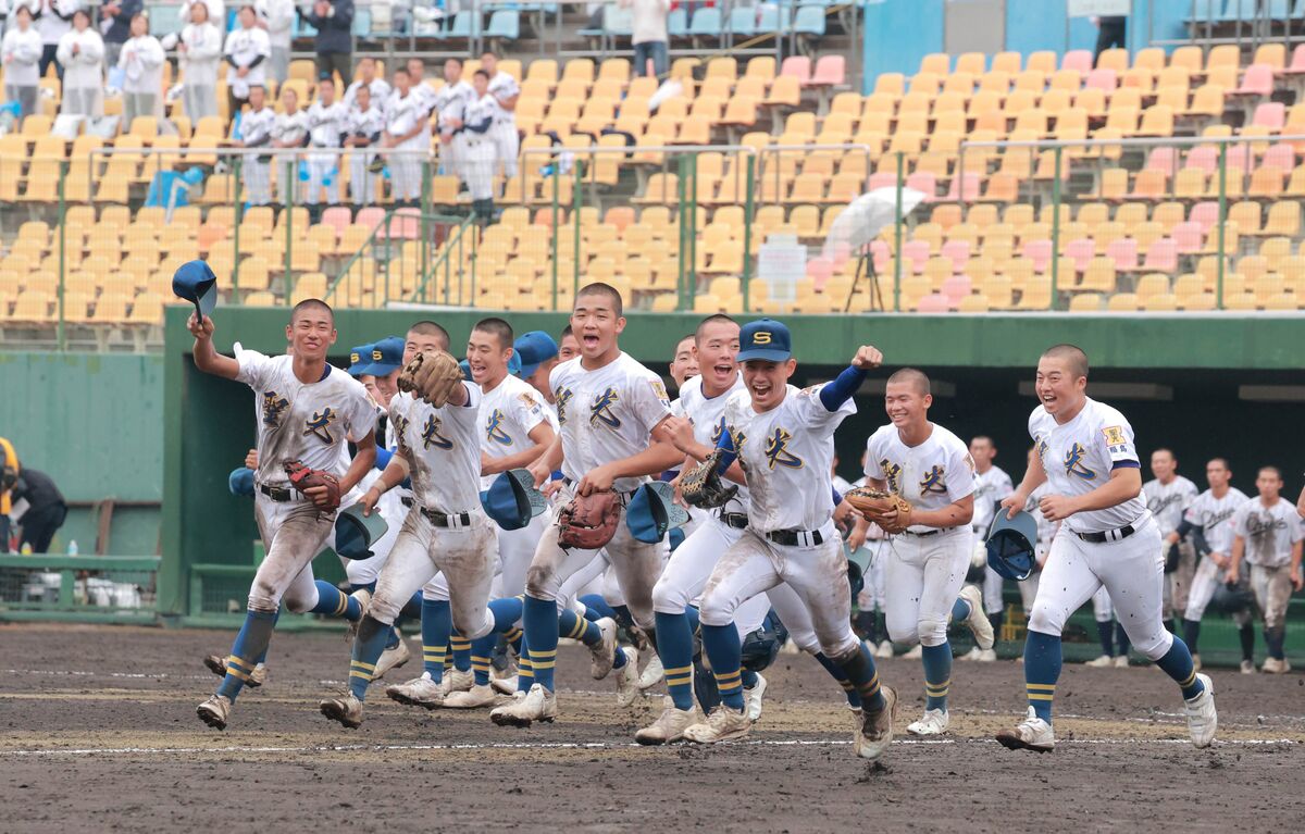 【高校野球】聖光学院　山形中央に７―１勝利…３年ぶりの決勝進出で来春センバツ“当確”…秋季東北大会準決勝