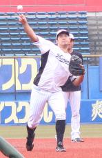 【ロッテ】佐藤都志也　侍ジャパン初選出のプレミア１２で「爪痕を残したい」…秋季練習がスタート