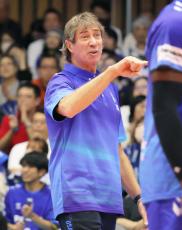 バレー男子日本代表次期監督候補、大阪Ｂロラン・ティリ監督、試合後会見では「日本代表に関する質問禁止」クラブが指示