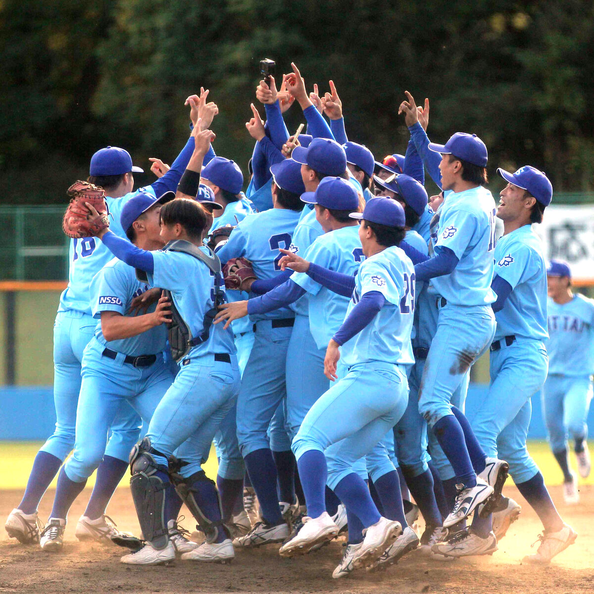 【大学野球】「勝ったぁ」３年生エース右腕・篠原颯斗が自身初の完封＆リーグトップの４勝目でＶ貢献