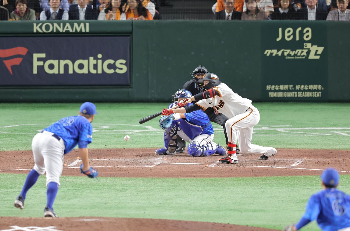 【巨人】４回に坂本勇人の好走塁から追加点　戸郷翔征のスクイズで２点目