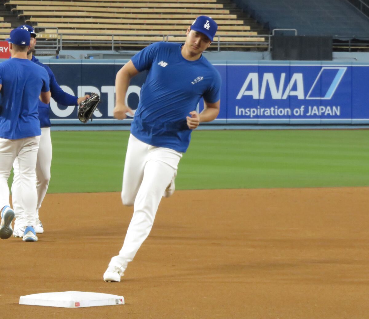 大谷翔平が“異例”の屋外野手練習　「特別な試合」ヤンキースとのＷＳ前日に世界一祈願の４本ダッシュ