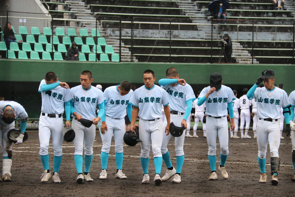 【高校野球】４強入り逃した山梨学院・吉田洸二監督は「夏一本でやっていく」…センバツ出場遠のき