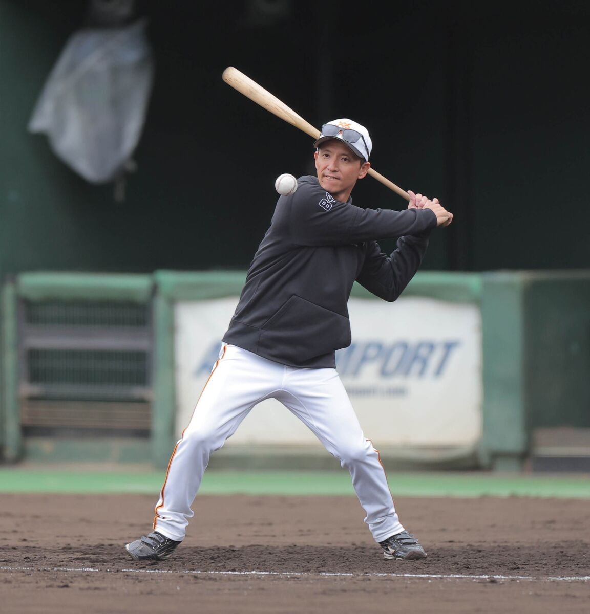 【巨人】松本哲也１軍外野守備兼走塁コーチも始動　「若い選手を徹底的に」阿部監督からリクエスト