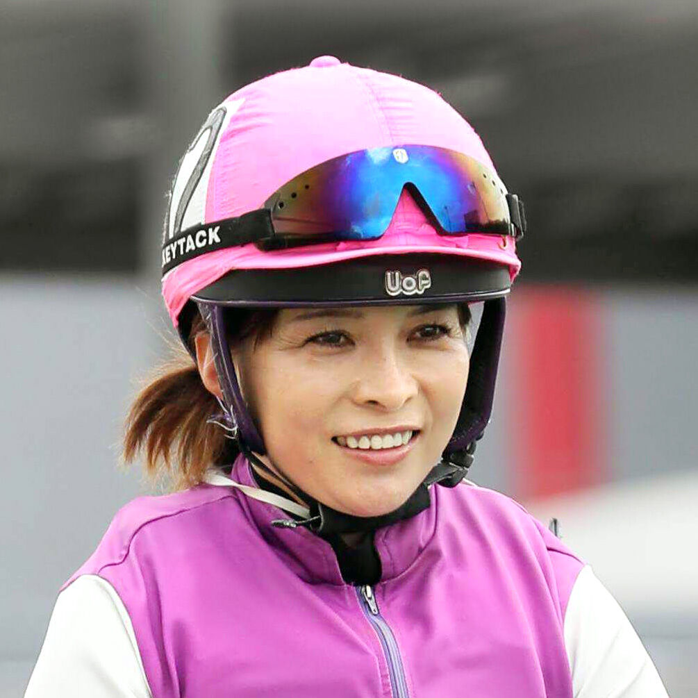 宮下瞳騎手が名古屋２Ｒで４年ぶり２回目の年間１００勝達成　女性騎手の年間最多勝記録へあと６