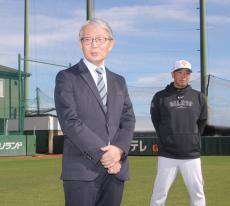 【巨人】山口寿一オーナーが秋季練習を激励に訪れナインに訓示「悔しさは来年晴らせばいい」