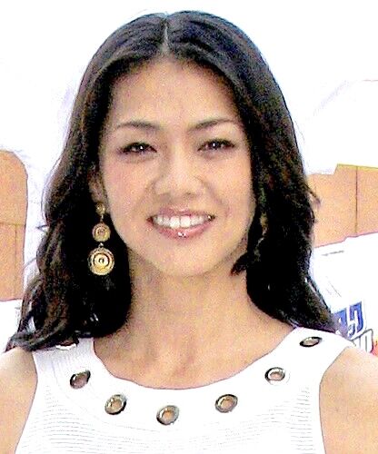 ５９歳になった前田典子、仏パリで「１人暮らしにちょうどいい間取り　こんな部屋、買いたいわぁ」とポロリ