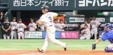 【ソフトバンク】７年ぶり完封負けで本拠連敗も笹川に光明　初出場初安打初盗塁に小久保監督も「楽しみ」