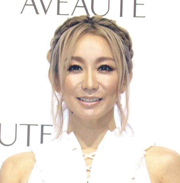 倖田來未、ど派手仮装でＵＳＪハロウィーン「元気でました！」「目立ちすぎでしょ」とファン歓喜