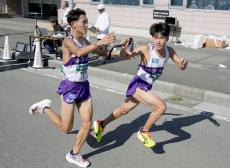 藤田監督「箱根つながる」駒大２位　２区終了時１６位も立て直した底力　アンカー山川は日本人歴代２位　全日本大学駅伝