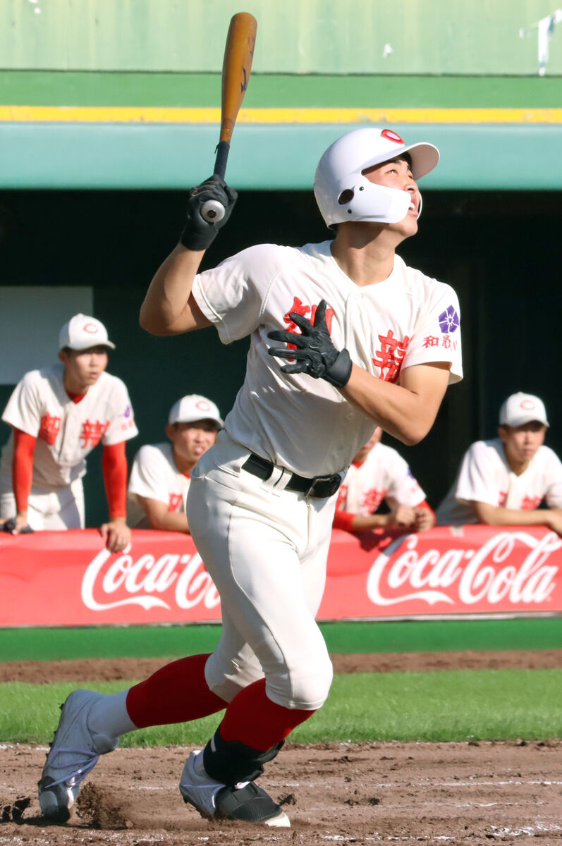 【高校野球】智弁和歌山７年ぶりの決勝　“強打の２番”福元聖矢２打席連発　４打点大暴れ