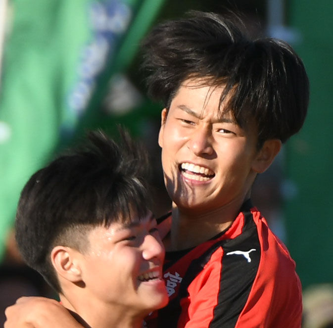 【高校サッカー】進学校の富山東が決勝進出…１８６センチのＤＦ中田航平が決勝ゴール