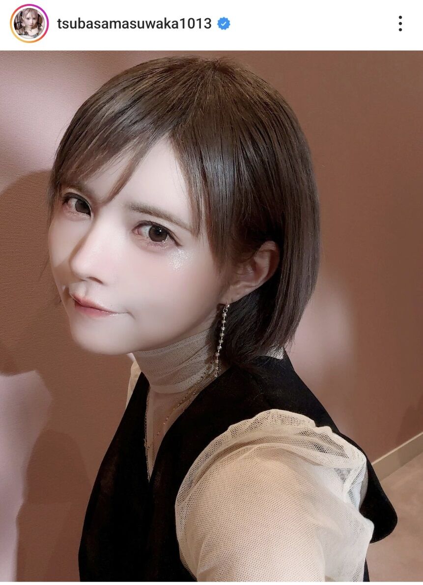 「もはや人間コスプレ」益若つばさ、ピンクのロングヘアから激変！マロンベージュのショートに絶賛の声