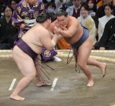 大関・豊昇龍、５場所ぶりに初日白星　「いい感じだった。集中してやろうと思っていた」