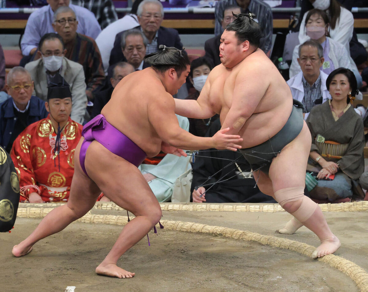 春場所で１１０年ぶり新入幕優勝の尊富士が３勝目　武将山を圧倒　再入幕で順当に白星重ねる