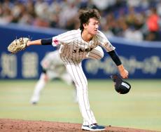 巨人・井上温大まるでアニメの主人公！　帽子飛ばしまくり　侍ジャパン連覇へ開幕１勝