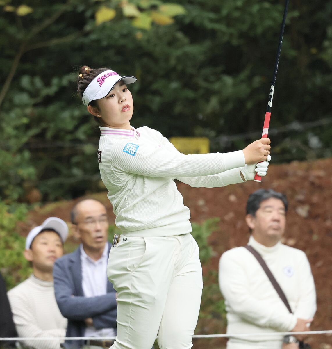 山下美夢有が１２アンダーで単独首位　３差２位には政田夢乃、小祝さくらら７人　上田桃子は８８位で予選落ち