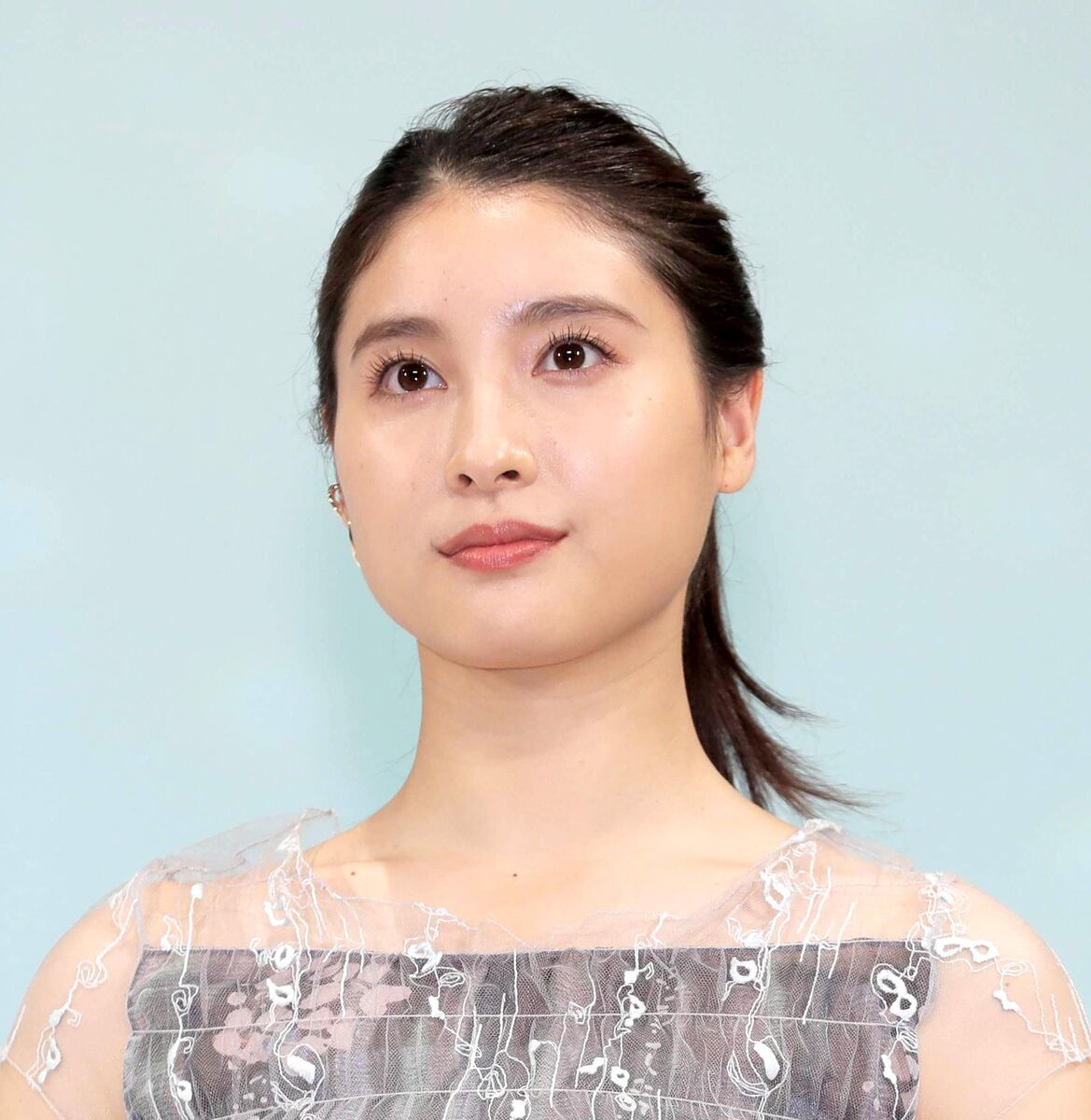 仰天！売れっ子俳優が「私の主人と親戚だった」土屋太鳳ビックリ「結婚式の席間違えたわ、って」