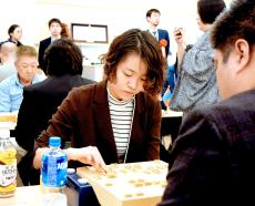 【道場へ行こう】報知記者が「日本代表」で国際将棋トーナメントに参戦　思わぬ出来事に心が救われる経験も