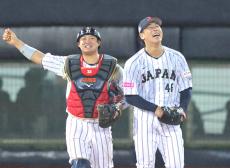 【侍ジャパン】“代魔神”が締めくくって１位通過決定　２６歳伏兵が４戦４回で１１奪三振の圧巻投球