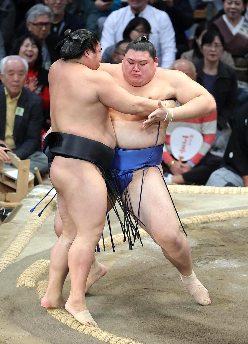 琴桜、豊昇龍、隆の勝の３人が１敗を守る　２敗に大の里ら５人が追う展開に…大相撲九州場所９日目