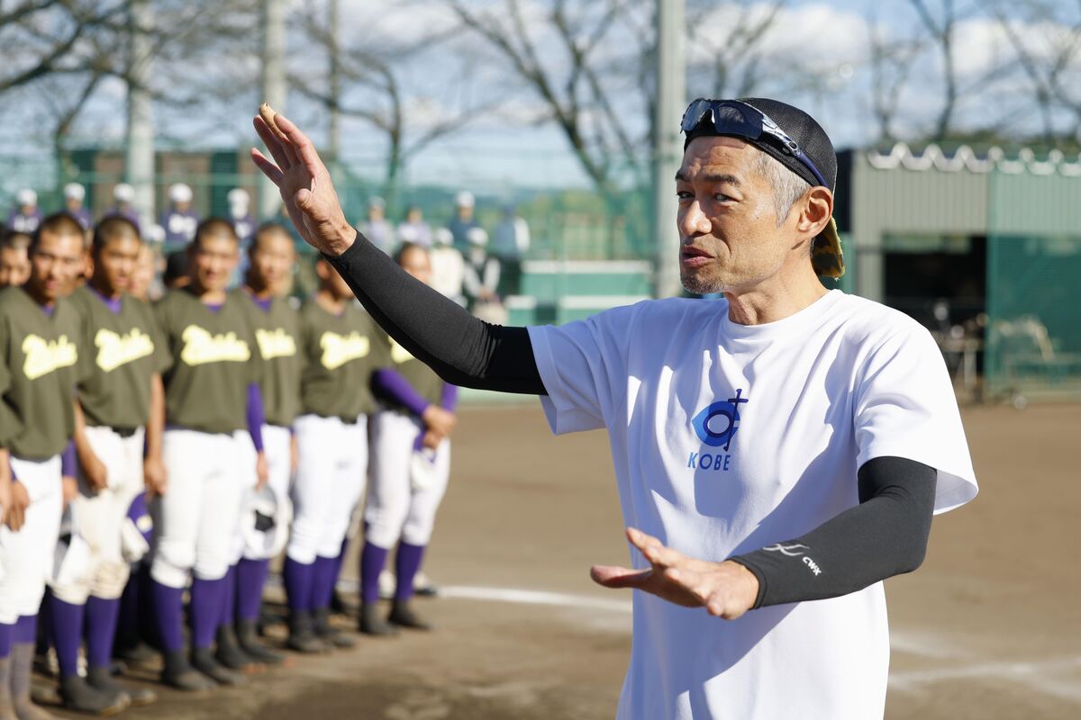 イチロー氏、母校を初指導　愛工大名電へサプライズ訪問　秋１６強に「１回戦負けと一緒でしょ」