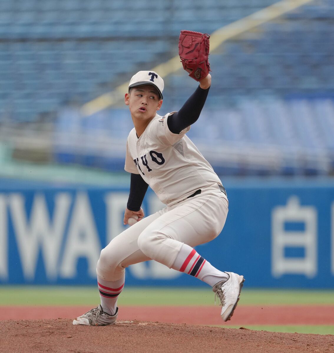 【神宮大会】東洋大姫路が明治神宮大会初勝利　聖光学院にコールド快勝　プロ注目右腕・阪下漣は５回零封