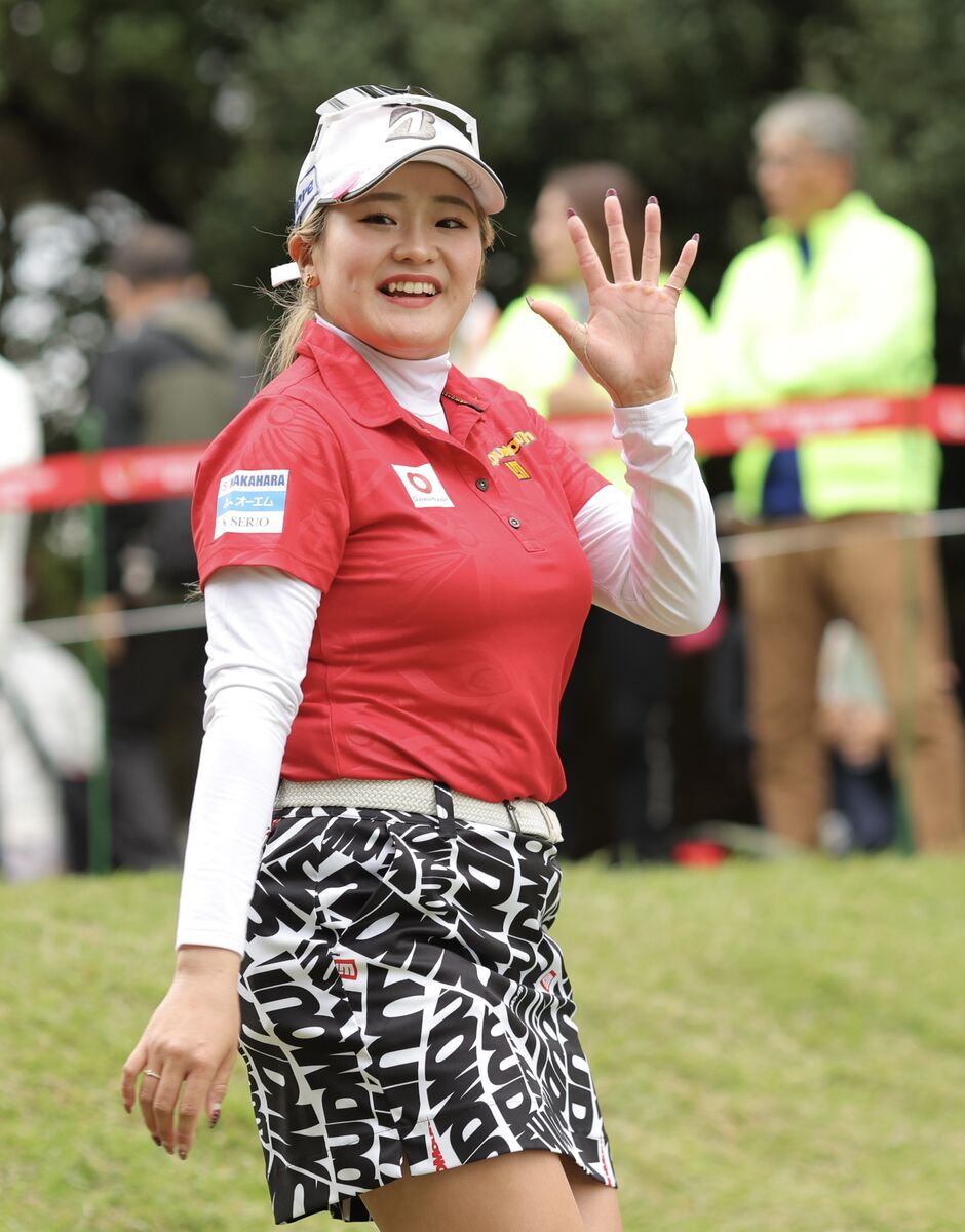 桑木志帆が６６で単独首位発進　竹田麗央、原英莉花が１打差２位…ＪＬＰＧＡツアー選手権リコー杯初日