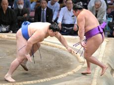 新大関・大の里が尊富士を押し出し勝ち越し　北の富士さんへ「期待の力士にあげてもらい光栄」　