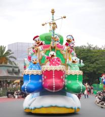 コロナ乗り越え最長記録のクリスマスパレードがついにフィナーレ…ＴＤＬ７つの物語