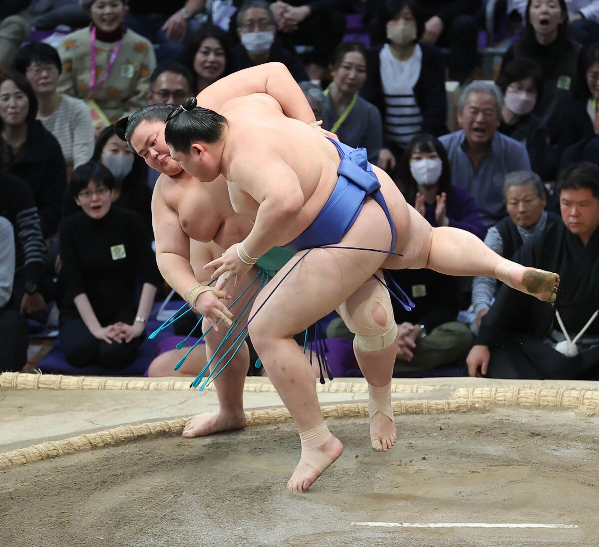 琴桜が初優勝に王手　大の里撃破　同じしこ名の祖父以来、半世紀ぶりの「琴桜優勝」に迫る