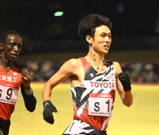 鈴木芽吹　１万メートルで２７分２０秒３３の日本歴代５位も「２６分台を出すつもりで来ていた。すごい悔しい」